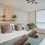 Stunning Penthouse! - Sleeps 8 Apartmán