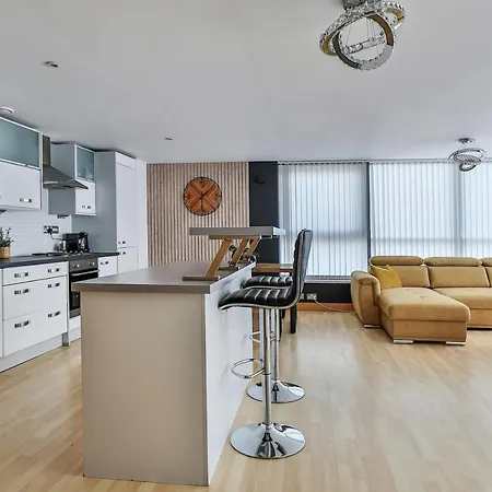 Apartment Stunning Penthouse! - Sleeps 8 *