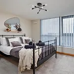 Stunning Penthouse! - Sleeps 8 Lejlighed Leeds (West Yorkshire)