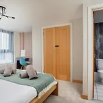Stunning Penthouse! - Sleeps 8
