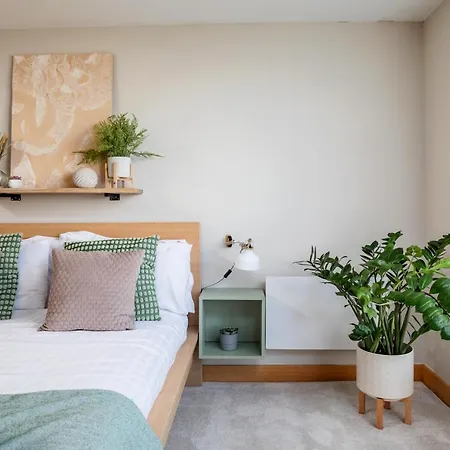 Stunning Penthouse! - Sleeps 8 Apartman Leeds
