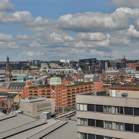 Leeds Most Stunning Penthouse! - Sleeps 8 *