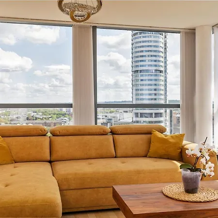 Leeds Most Stunning Penthouse! - Sleeps 8 Apartment Leeds (West Yorkshire)