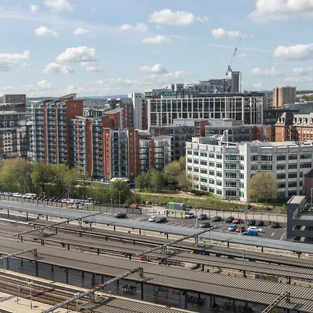 Apartman Stunning Penthouse! - Sleeps 8 Leeds