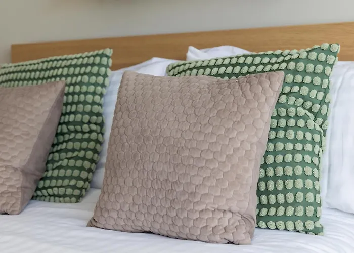 Apartment Stunning Penthouse! - Sleeps 8 Leeds (West Yorkshire)