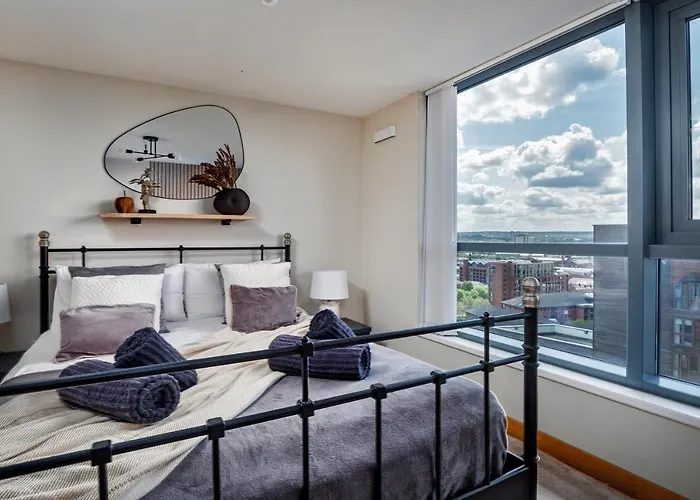 Stunning Penthouse! - Sleeps 8