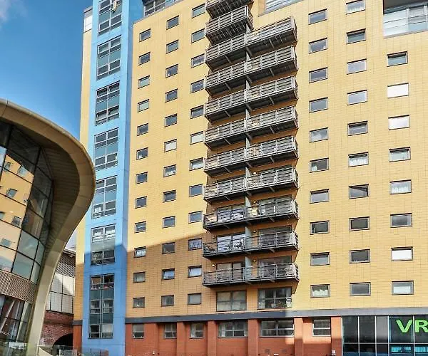 Stunning Penthouse! - Sleeps 8 Apartment *