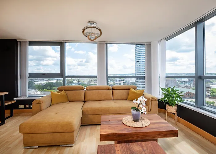Apartment Stunning Penthouse! - Sleeps 8 Leeds (West Yorkshire)