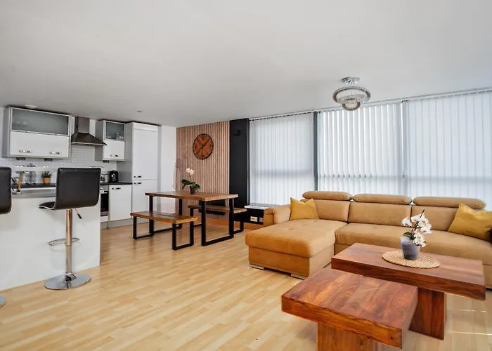 Apartment Stunning Penthouse! - Sleeps 8