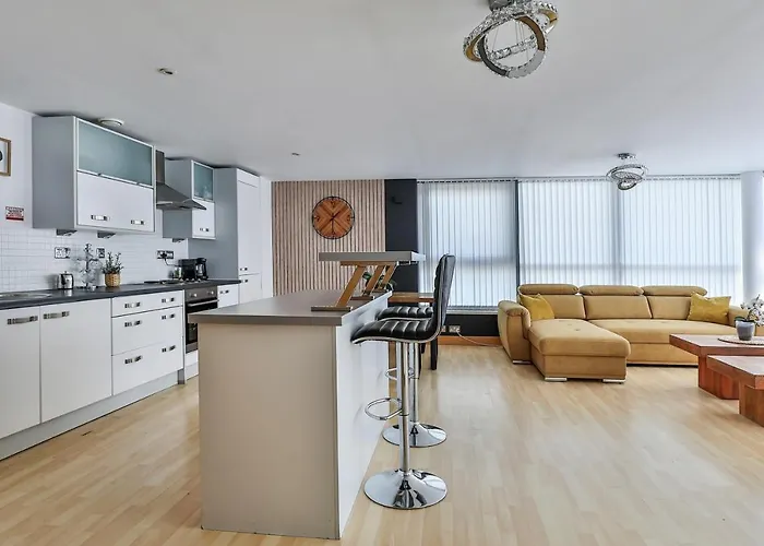 Apartment Stunning Penthouse! - Sleeps 8 *