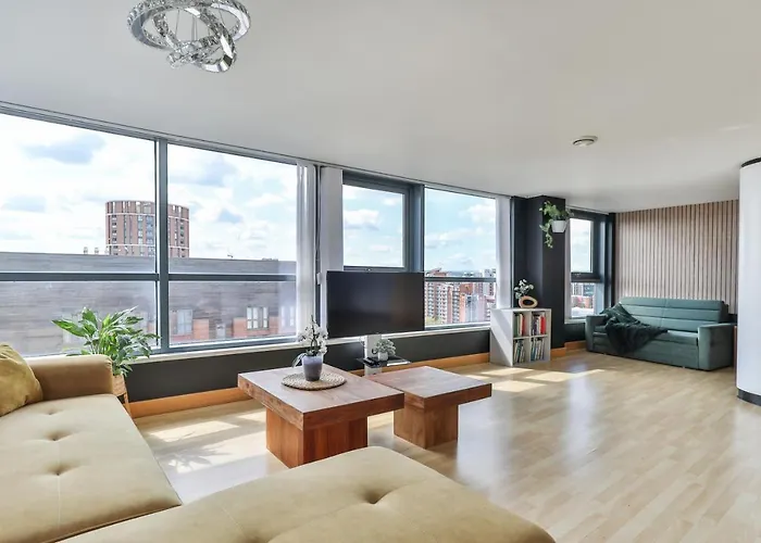 Stunning Penthouse! - Sleeps 8 Apartamento